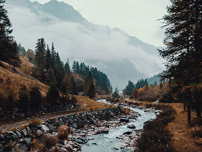 可可影视快读不快信：先问热度是不是挤掉信息，再把对象写具体